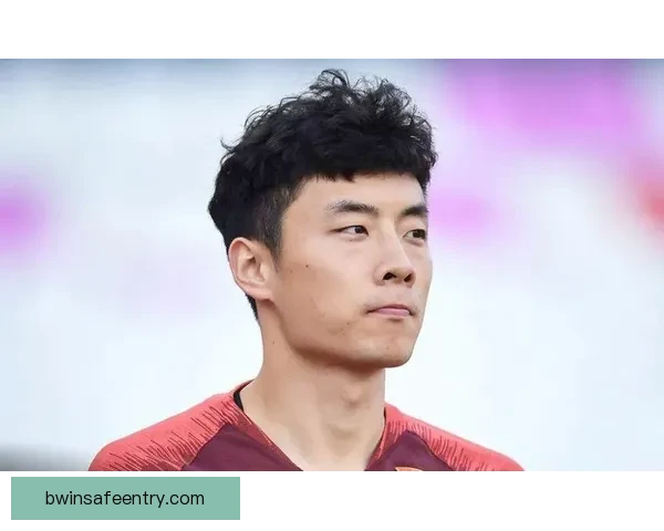 泪目国足20岁188新星崛起带刀后卫绝杀建功舞动全场太硬庆祝